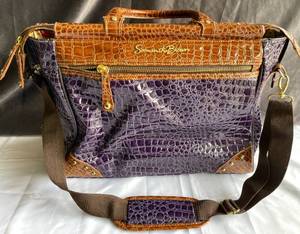 lot 43 image: Samantha Brown Large Faux Crocodile Leather Weekender Bag