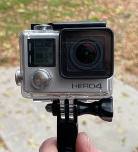 lot 23 image: GoPRO Hero 4 Camera with Mount