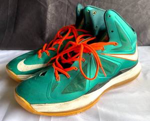 lot 47 image: NIKE Lebron James Flywire Mens Basketball Shoes Size 12