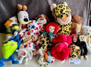 lot 59 image: Large Lot of Various Plush Toys
