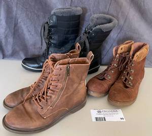 lot 99 image: Lot of 3 Womens Boots Size 8-Snow and Ankle Boots