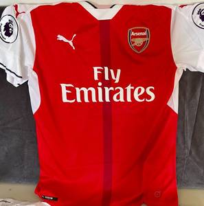 lot 103 image: PUMA AFC Arsenal 2016-17 Home Football (Soccer) Jersey.