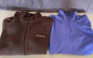 lot 107 image: Lot of 2 Womens Fleece Jackets Size L 