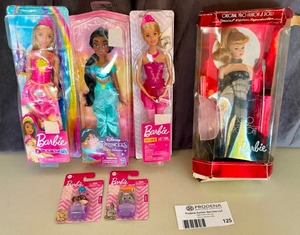 lot 125 image: Lot of 6 Various Barbie Dolls and Figures in Box