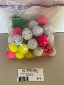 lot 148 image: Large Bag of Golf Balls