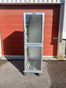 LOCKWOOD FULL HEIGHT SPLIT DOOR DISPLAY