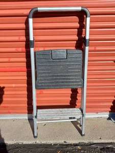 COSCO FOLDABLE STEP STOOL