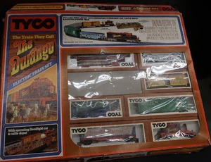 lot 2 image: TYCO DURANGO ELECTRIC TRAIN SET