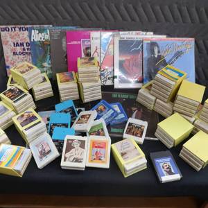 lot 16 image: 10 VINTAGE ALBUMS  8 TRACK TAPES
