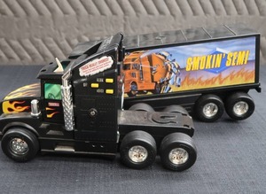 lot 35 image: TONKA SMOKIN SEMI