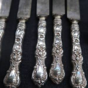 lot 42 image: 41 PIECES OF SILVER PLATE SILVER