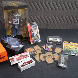 lot 50 image: COLLECTIBLE ODDS AND ENDS