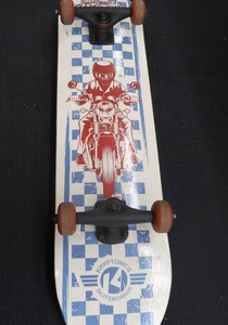 lot 66 image: SKATEBOARD