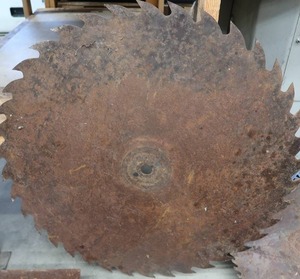 lot 68 image: 3 ROUND SAW BLADE