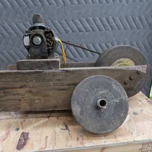 lot 80 image: RUSTIC GRINDING WHEEL
