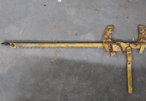 lot 105 image: FENCE STRETCHERSPLICER