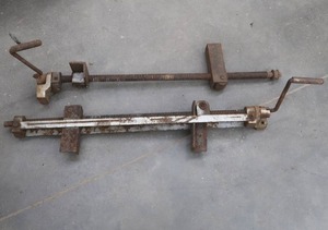 lot 107 image: SET OF VINTAGE VISECLAMPS