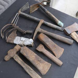 lot 112 image: VINTAGE AX HEADS GARDEN TOOLS