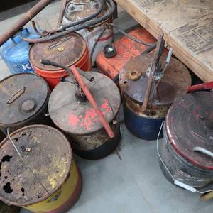 lot 116 image: GAS CAN LOT