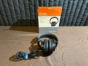 lot 23 image: TASCAM TH-200X Studio Headphones