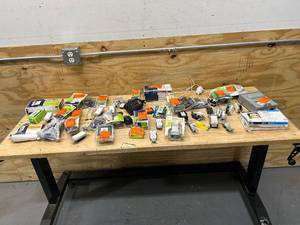 lot 96 image: Lot of Electrical Items