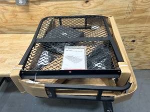 lot 46 image: 60 Folding Cargo Carier
