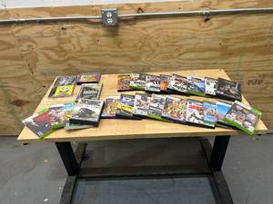 lot 131 image: Lot of Video Games