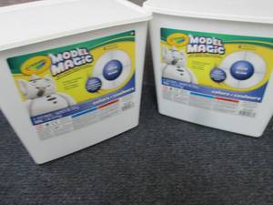 lot 89 image: 2- Crayola Model Magic White, Model...