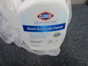 lot 109 image: 5 Qt Spray Bottles Clorox Bleach Cl...