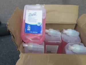 lot 194 image: Scott  Foam Skin Cleanserwith Moist...