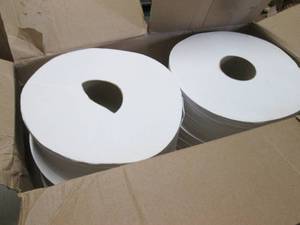 lot 210 image: 6 Case of Jumbo Rolls Scott Bath Ti...