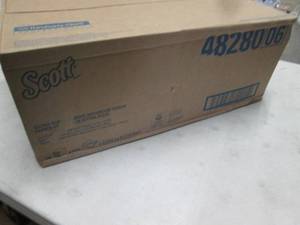 lot 255 image: Kimberly Clark Professional KLEENEX...