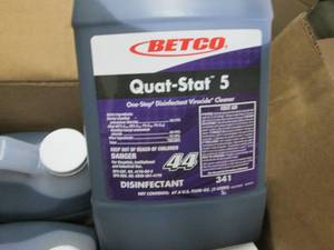 lot 275 image: Quat-Stat 5 Lavender Scent Disinfec...