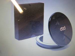 lot 369 image: 2 Pop Sonic Compact LED Lighted Mir...