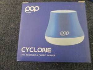 lot 384 image: Pop Sonic 6 Blade Cyclone Fabric Sh...