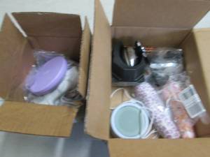 lot 392 image: Assorted out of box Pop Sonic Items...
