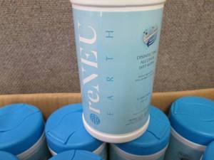 lot 400 image: Case of 24- 72ct Canisters reNeu Ea...