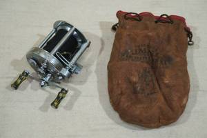Antique Pflueger Summit Baitcaster Reel