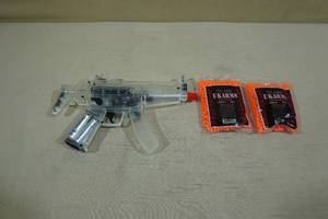Airsoft Gun with Pellets