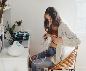 MSRP $300 New In Box Spectra Natural Nursing Technology&nbspS1 Plus&nbspHospital Grade&nbspDouble &amp Single Breast Pump with Rechargeable Battery See Youtube For How This Fantastic Machine Works Amazing Gift To The New Mother