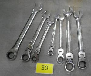 lot 30 image: Group of GearWrench and Blackhawk wrenches SAE