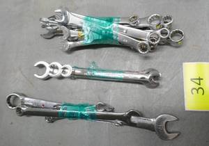 lot 34 image: Group of SAE and Metric wrenches