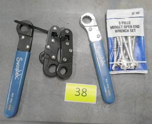 lot 38 image: Swagelok wrenches and small open ends