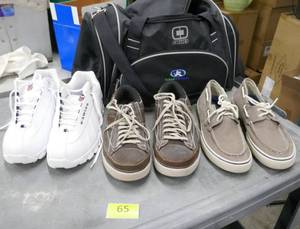 lot 65 image: 3 pair of Mens size 10-12 shoes