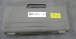 lot 98 image: Extech sound level meter 407738