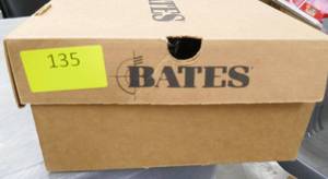 lot 135 image: Navy servicemen dress shoes size 11E Glossy