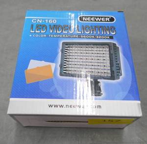 lot 157 image: Neewer LED light CN160