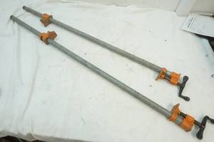 2 Pipe Clamps