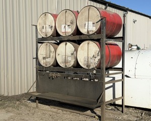 lot 64 image: Bulk Oil Stand
