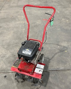 lot 170 image: Garden Tiller by Briggs and Stratton